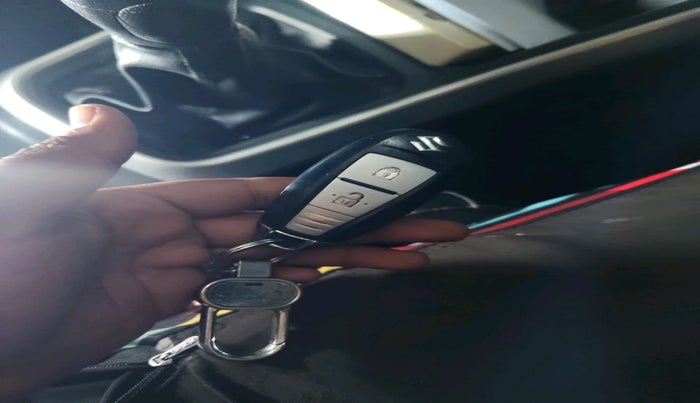 2015 Maruti S Cross ZETA 1.3, Diesel, Manual, 77,016 km, interior