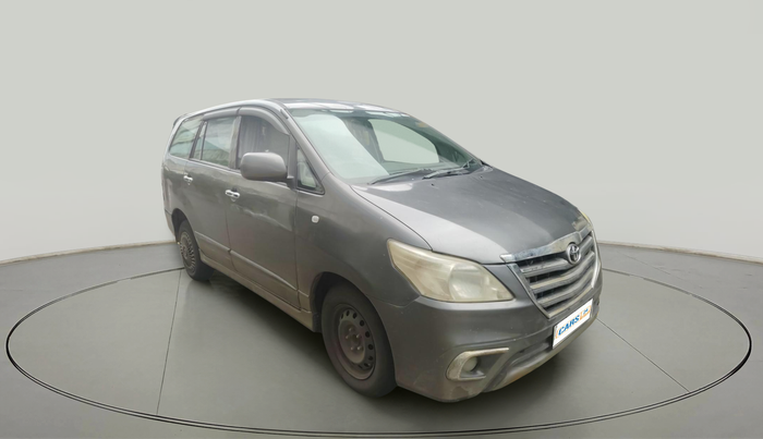 2014 Toyota Innova 2.5 GX 8 STR, Diesel, Manual, 2,69,746 km, exterior