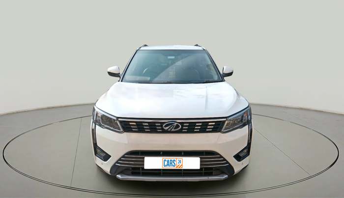 2021 Mahindra XUV300 W8 (O) 1.2 PETROL AMT, Petrol, Automatic, 74,877 km, exterior