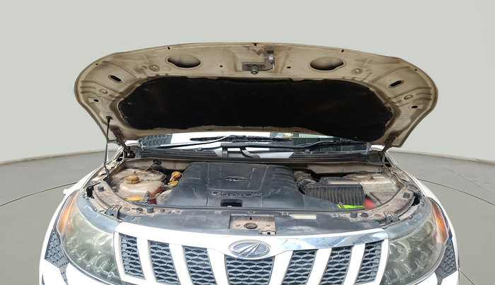 2014 Mahindra XUV500 W6, Diesel, Manual, 44,776 km, exterior