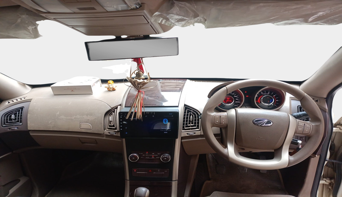 2014 Mahindra XUV500 W6, Diesel, Manual, 44,776 km, interior