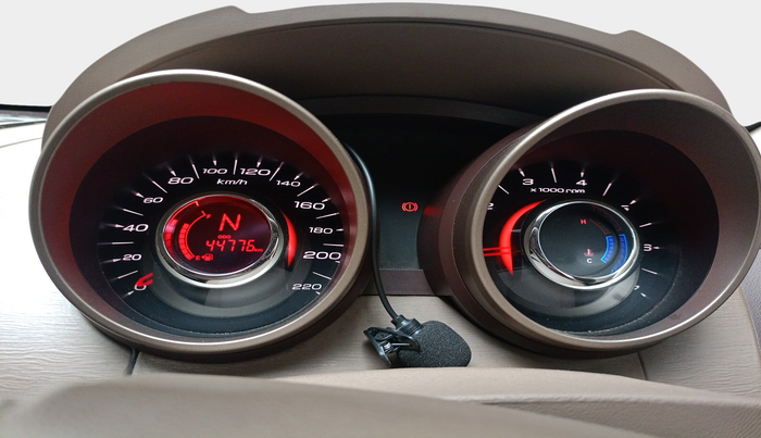 2014 Mahindra XUV500 W6, Diesel, Manual, 44,776 km, interior