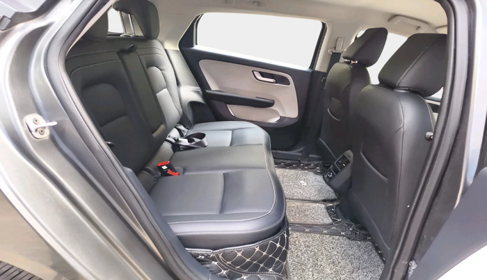 2022 Tata ALTROZ XZ PLUS PETROL, Petrol, Manual, 10,533 km, interior