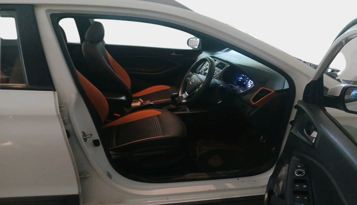 2017 Hyundai i20 Active 1.2 S, Petrol, Manual, 29,702 km, interior