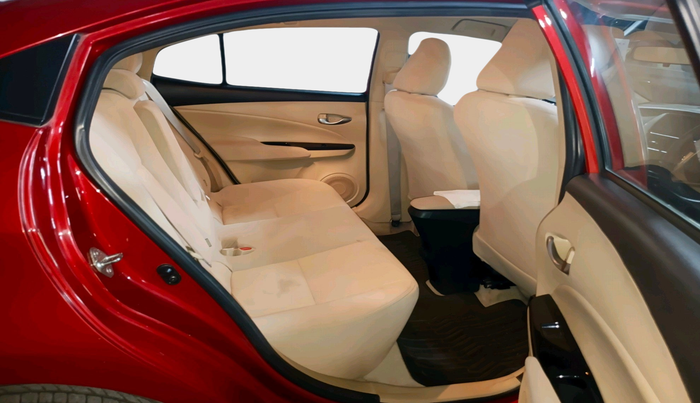 2018 Toyota YARIS V CVT, Petrol, Automatic, 24,296 km, interior
