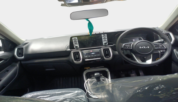 2025 KIA SONET HTK (O) 1.2 Petrol MT, Petrol, Manual, 832 km, interior