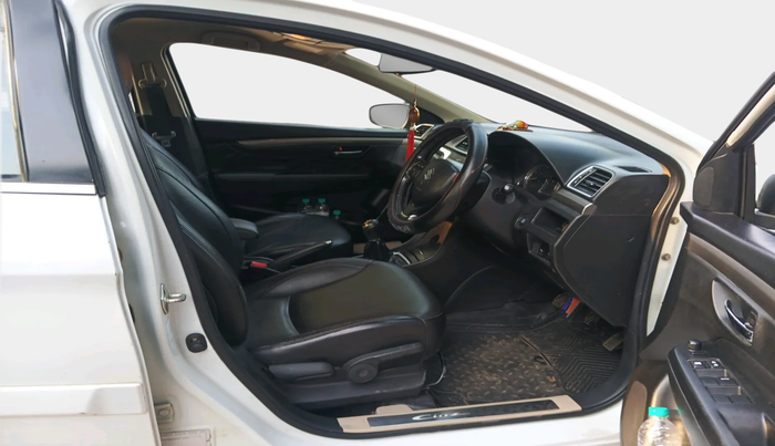 2016 Maruti Ciaz ZXI+ RS, Petrol, Manual, 90,018 km, interior