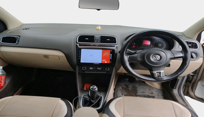 2012 Volkswagen Vento HIGHLINE DIESEL 1.6, Diesel, Manual, 1,15,371 km, interior