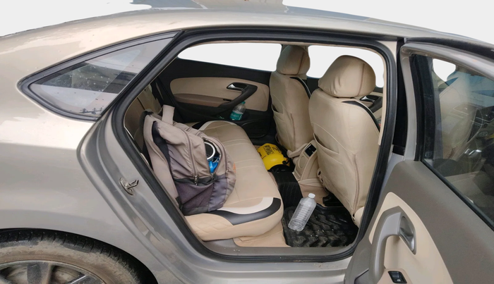 2012 Volkswagen Vento HIGHLINE DIESEL 1.6, Diesel, Manual, 1,15,371 km, interior