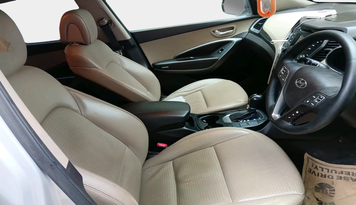 2014 Hyundai Santa Fe 4 WD AT, Diesel, Automatic, 88,920 km, interior