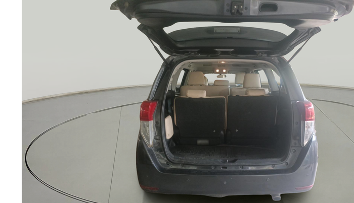 2017 Toyota Innova Crysta 2.7 GX 8 STR, Petrol, Manual, 65,920 km, exterior