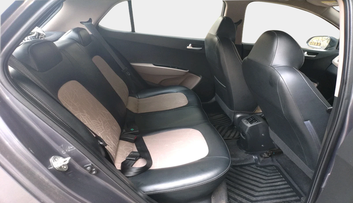 2019 Hyundai Grand i10 SPORTZ 1.2 KAPPA VTVT, Petrol, Manual, 1,08,266 km, interior