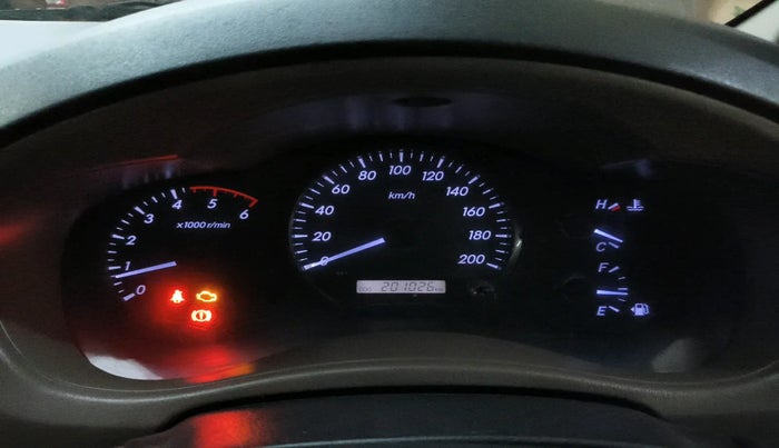 2015 Toyota Innova 2.5 GX 8 STR, Diesel, Manual, 2,15,000 km, interior