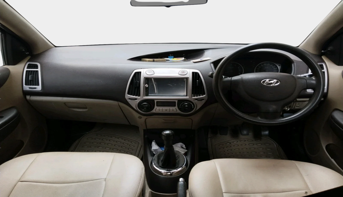 2012 Hyundai i20 MAGNA 1.2, Petrol, Manual, 64,967 km, interior