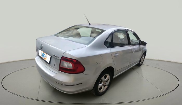 2012 Skoda Rapid ELEGANCE 1.6 MPI MT, Petrol, Manual, 58,608 km, exterior