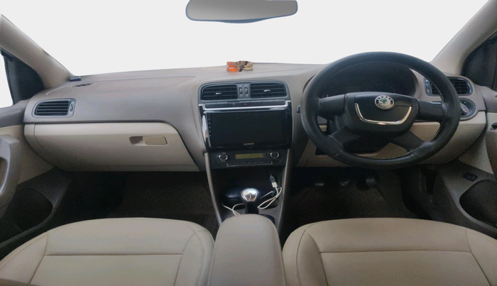 2012 Skoda Rapid ELEGANCE 1.6 MPI MT, Petrol, Manual, 58,608 km, interior