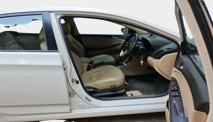 2014 Hyundai Verna FLUIDIC 1.6 VTVT SX AT, Petrol, Automatic, 62,230 km, interior