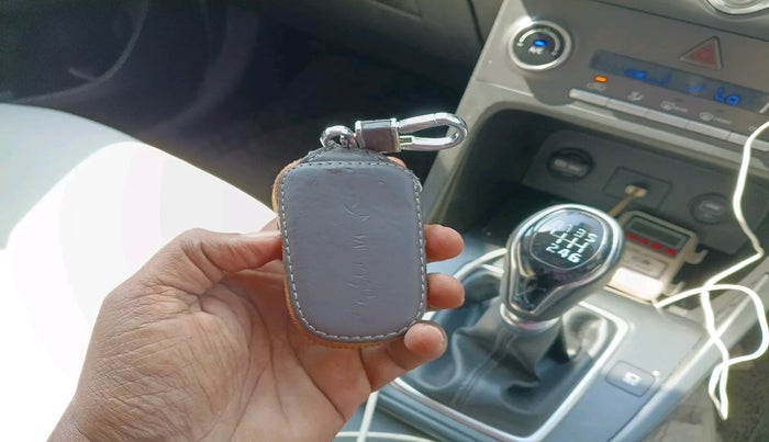 2022 Hyundai Creta SX 1.5 PETROL, Petrol, Manual, 38,781 km, interior