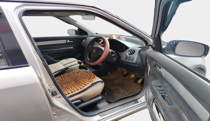 2010 Maruti Swift VXI, Petrol, Manual, 1,22,636 km, interior