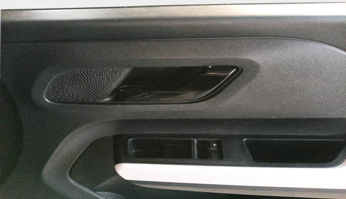 2024 Tata PUNCH PURE MT, Petrol, Manual, 2,723 km, interior