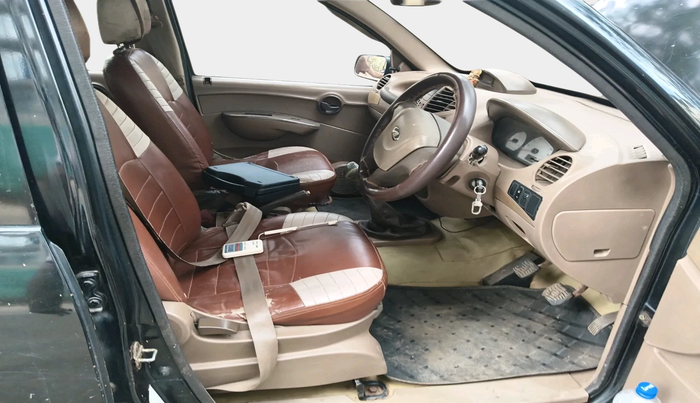 2011 Mahindra Xylo D2, Diesel, Manual, 2,79,048 km, interior