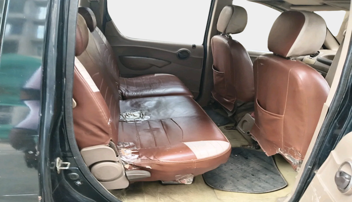 2011 Mahindra Xylo D2, Diesel, Manual, 2,79,048 km, interior