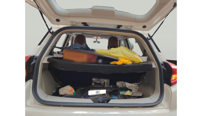 2023 Mahindra XUV300 W6 1.2 PETROL AMT, Petrol, Automatic, 22,655 km, exterior