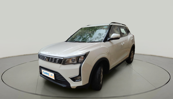 2023 Mahindra XUV300 W6 1.2 PETROL AMT, Petrol, Automatic, 22,655 km, exterior