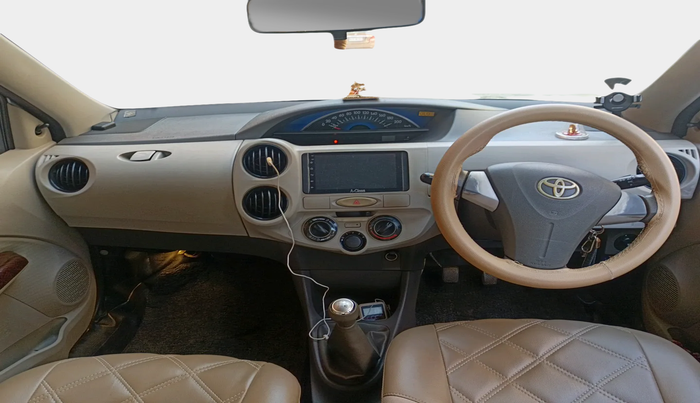 2013 Toyota Etios Liva G, Petrol, Manual, 68,111 km, interior