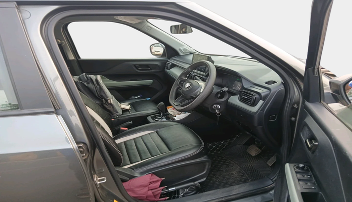 2024 Tata PUNCH ADVENTURE AMT, Petrol, Automatic, 23,566 km, interior