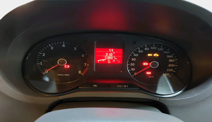 2011 Volkswagen Vento TRENDLINE 1.6, Petrol, Manual, 53,807 km, interior