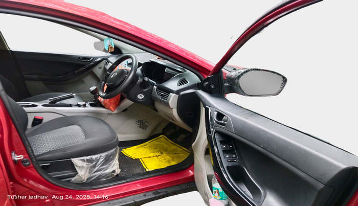 2018 Tata NEXON XM PETROL, Petrol, Manual, 14,639 km, interior