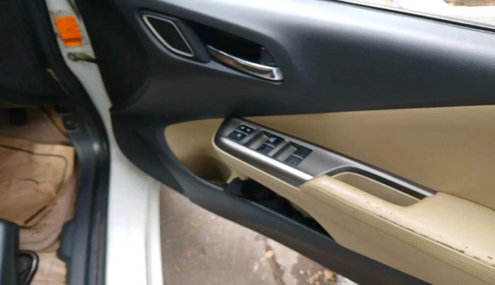 2017 Honda City 1.5L I-VTEC VX, Petrol, Manual, 1,23,398 km, interior