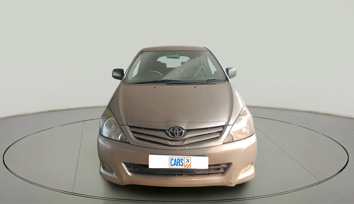 2011 Toyota Innova 2.5 G4 8 STR, Diesel, Manual, 1,57,827 km, exterior