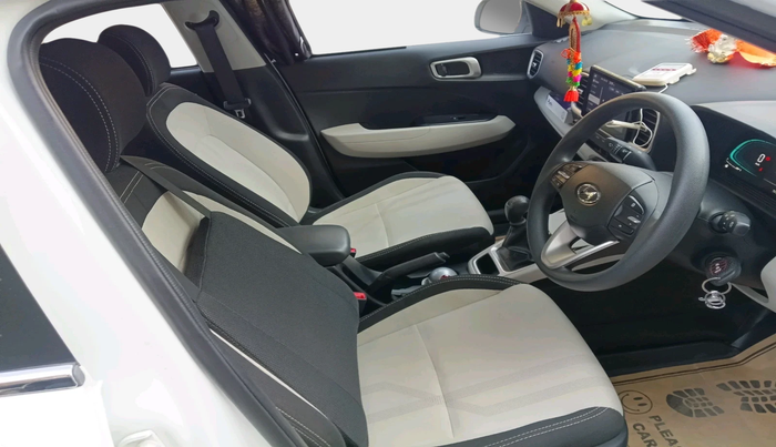 2023 Hyundai VENUE S 1.2, Petrol, Manual, 7,012 km, interior