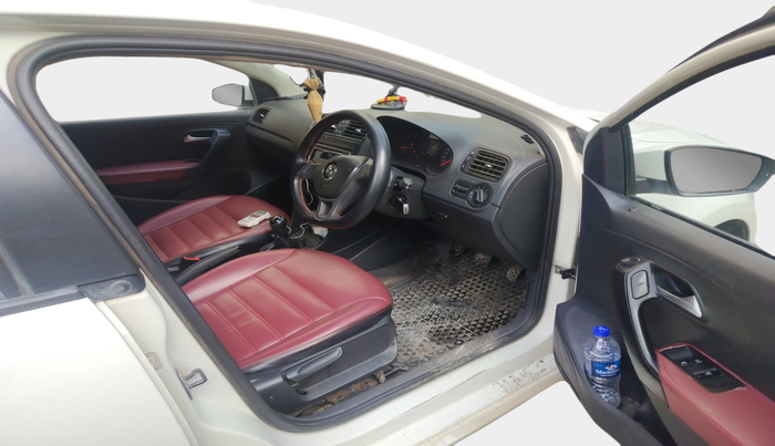 2018 Volkswagen Polo COMFORTLINE 1.0L MPI, Petrol, Manual, 1,12,753 km, interior