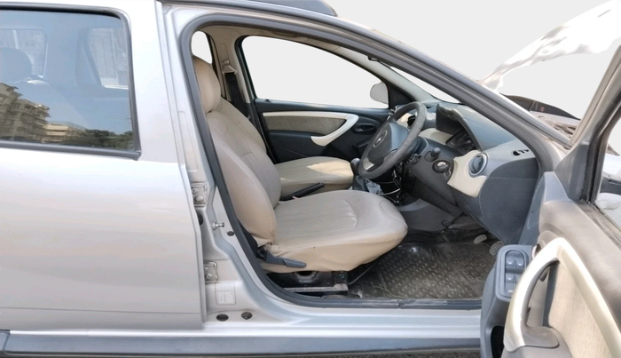 2014 Renault Duster RXL PETROL, Petrol, Manual, 67,507 km, interior