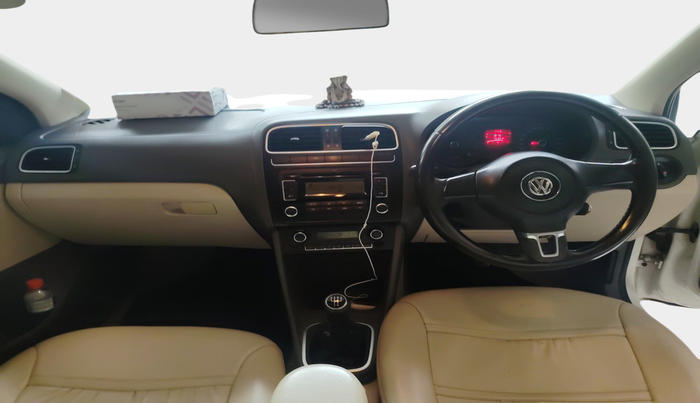 2011 Volkswagen Vento HIGHLINE 1.6 MPI, Petrol, Manual, 96,868 km, interior