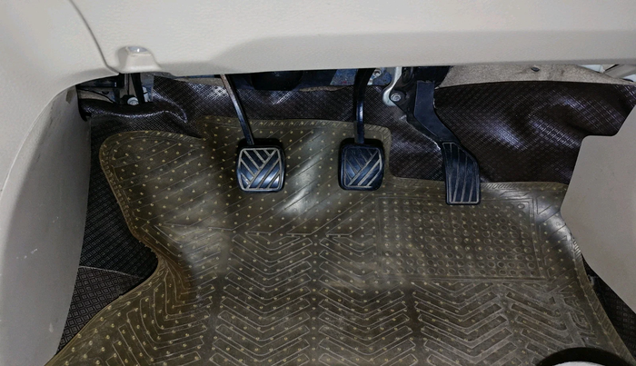 2012 Maruti Ertiga ZXI, Petrol, Manual, 1,35,569 km, interior