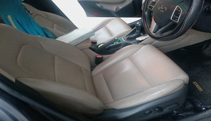 2017 Hyundai Tucson 2WD AT GL PETROL , Petrol, Automatic, 57,441 km, interior