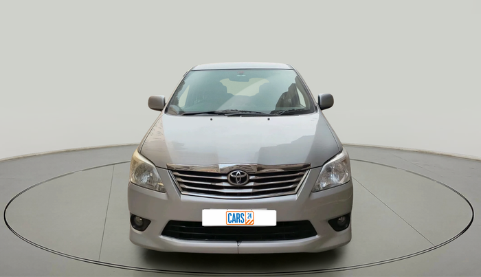2012 Toyota Innova GX 2.5 8 STR, Diesel, Manual, 1,94,596 km, exterior