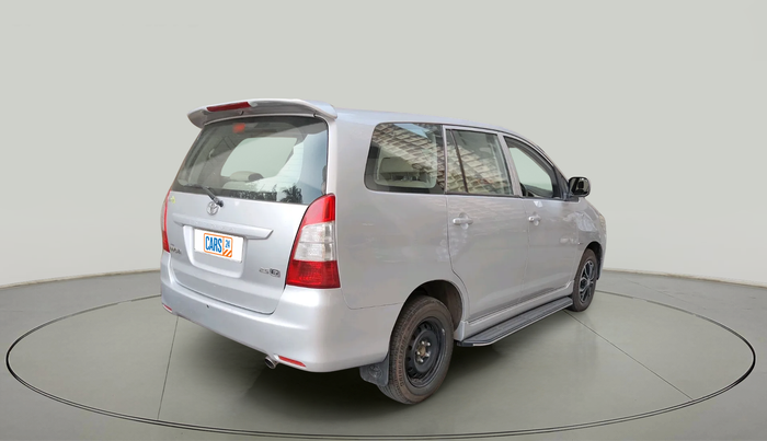 2012 Toyota Innova GX 2.5 8 STR, Diesel, Manual, 1,94,596 km, exterior