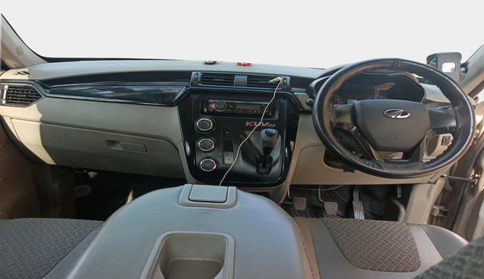 2017 Mahindra Kuv100 K4 6 STR, Petrol, Manual, 59,307 km, interior