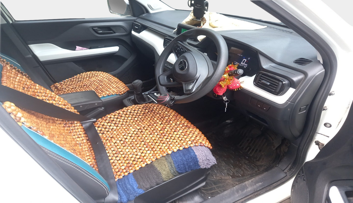 2024 Tata PUNCH PURE MT, Petrol, Manual, 11,019 km, interior