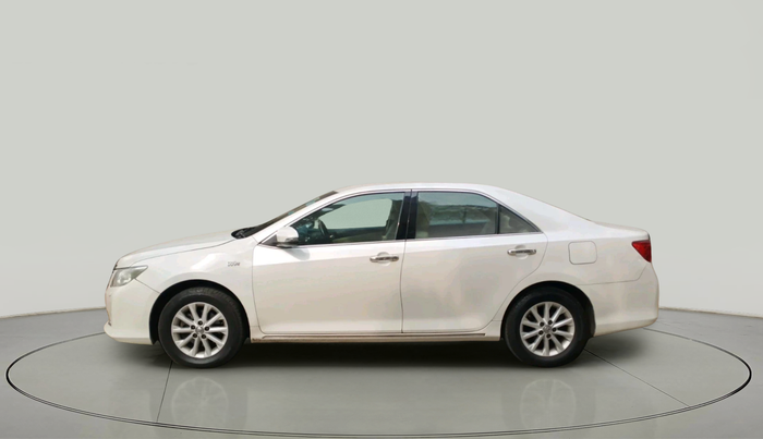 2014 Toyota Camry 2.5L AT, Petrol, Automatic, 1,24,622 km, exterior