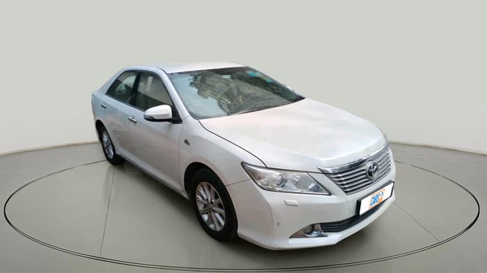 2014 Toyota Camry 2.5L AT, Petrol, Automatic, 1,24,653 km, exterior