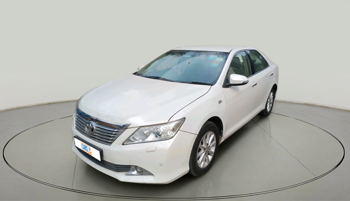 2014 Toyota Camry 2.5L AT, Petrol, Automatic, 1,24,622 km, exterior
