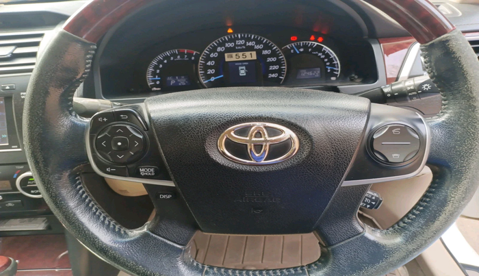 2014 Toyota Camry 2.5L AT, Petrol, Automatic, 1,24,622 km, interior
