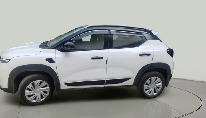 2025 Renault Kiger RXL AMT, Petrol, Automatic, 8,500 km, exterior