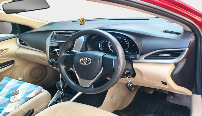 2018 Toyota YARIS J CVT, Petrol, Automatic, 1,08,784 km, interior